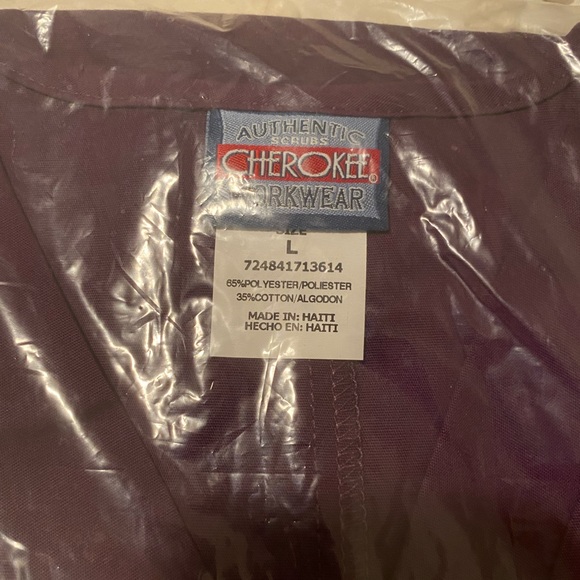BRAND NEW Scrub Top, Size Large, Dark Purple, Women’s - Picture 5 of 8